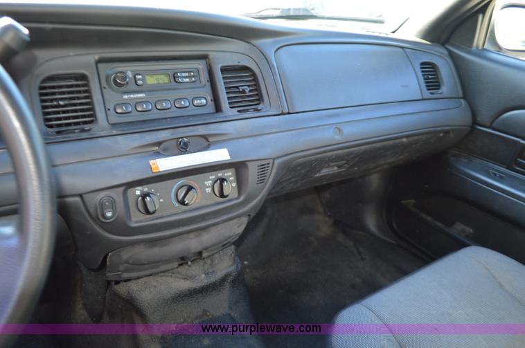 image for item I2759 2011 Ford Crown Victoria Police Interceptor