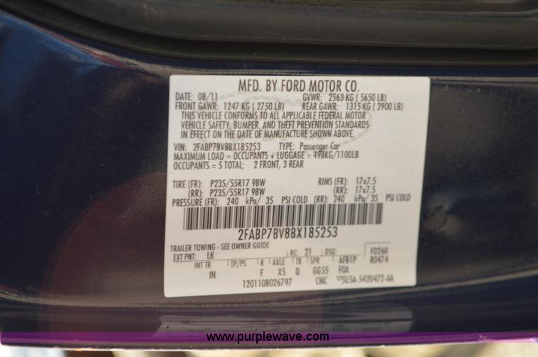 image for item I2759 2011 Ford Crown Victoria Police Interceptor