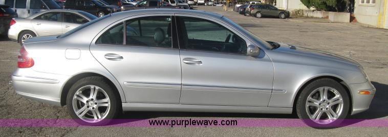 image for item J2985 2006 Mercedes Benz E350 4MATIC