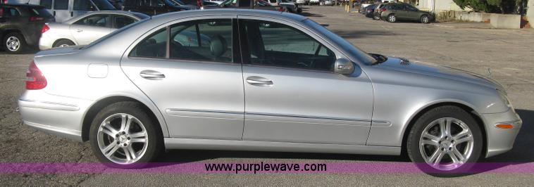 image for item J2985 2006 Mercedes Benz E350 4MATIC
