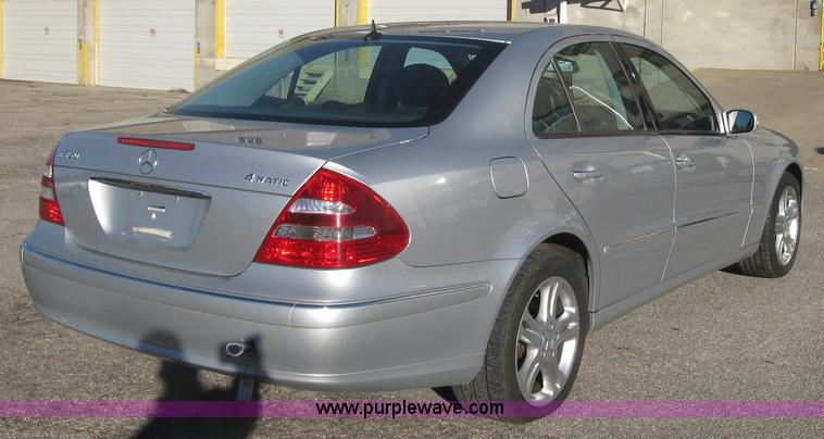 image for item J2985 2006 Mercedes Benz E350 4MATIC