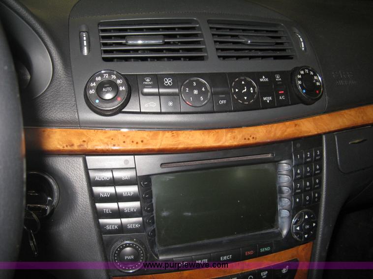 image for item J2985 2006 Mercedes Benz E350 4MATIC