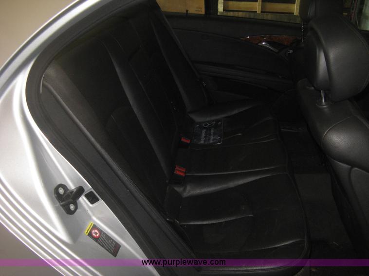 image for item J2985 2006 Mercedes Benz E350 4MATIC