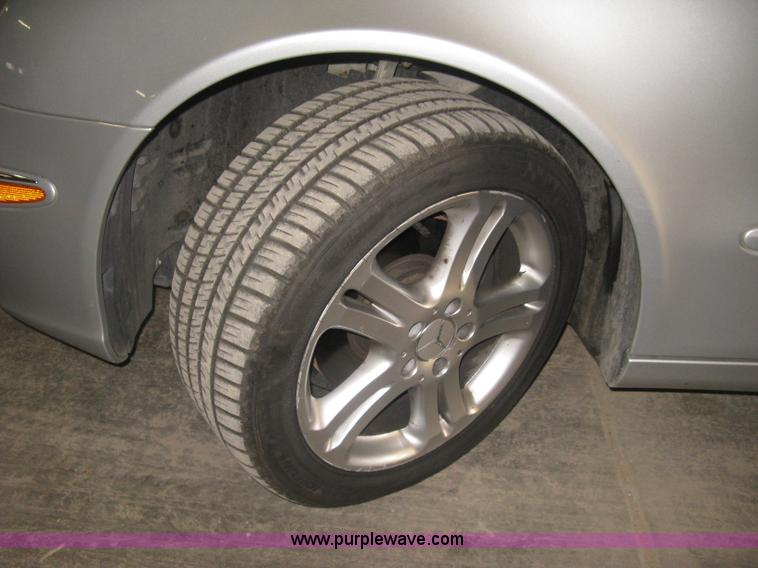 image for item J2985 2006 Mercedes Benz E350 4MATIC