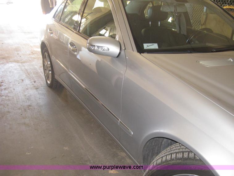 image for item J2985 2006 Mercedes Benz E350 4MATIC