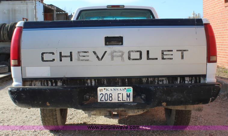 image for item J4537 1998 Chevrolet 1500 pickup truck