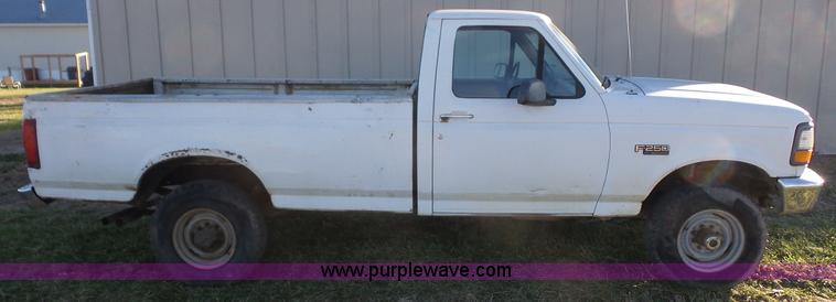 image for item J4549 1996 Ford F250 HD XL pickup truck