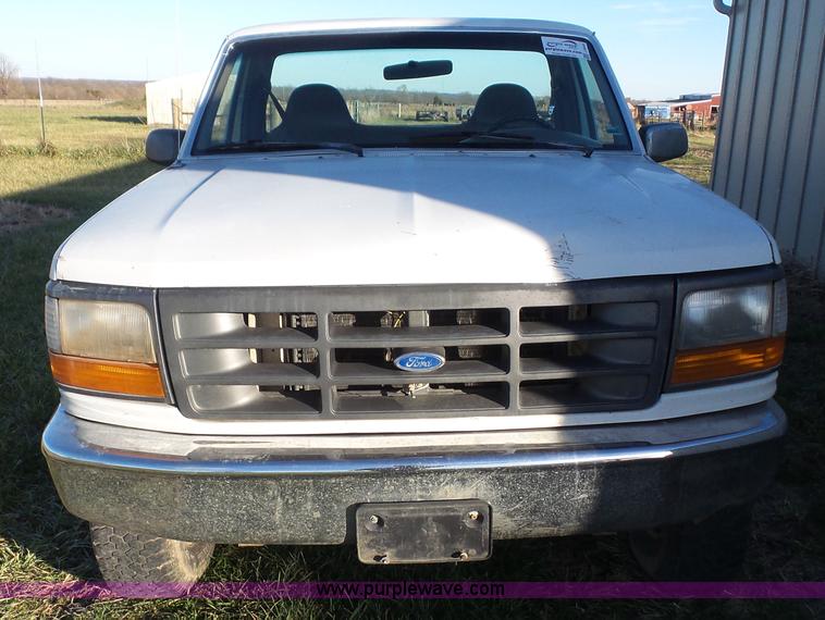 image for item J4549 1996 Ford F250 HD XL pickup truck
