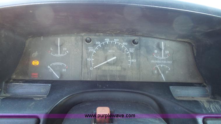 image for item J4549 1996 Ford F250 HD XL pickup truck