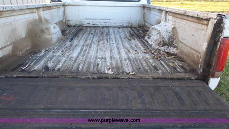 image for item J4549 1996 Ford F250 HD XL pickup truck