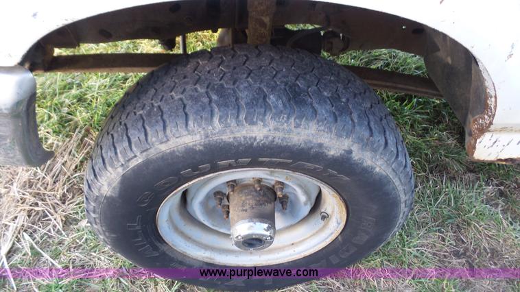 image for item J4549 1996 Ford F250 HD XL pickup truck
