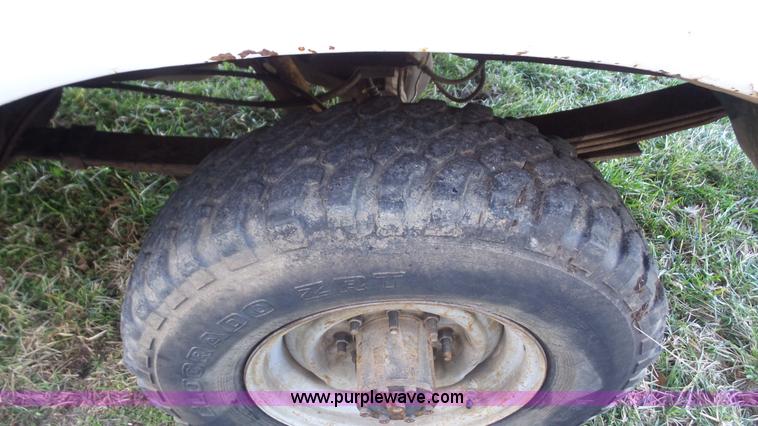 image for item J4549 1996 Ford F250 HD XL pickup truck