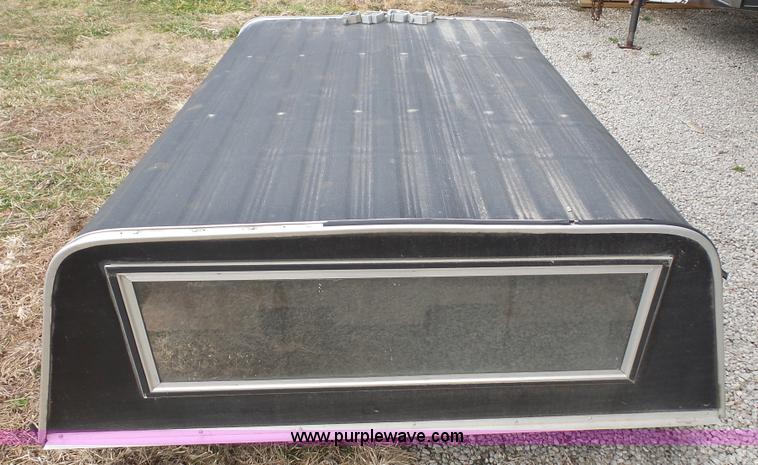 image for item J4553 Pickup truck topper