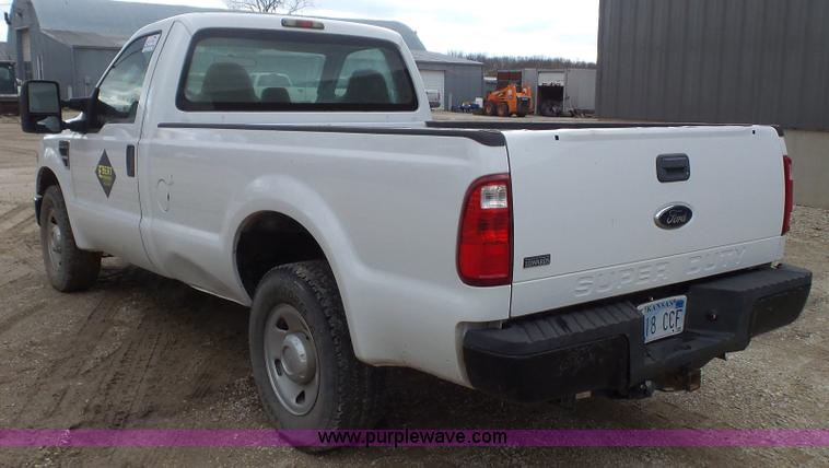 image for item J4560 2009 Ford F250 Super Duty pickup truck