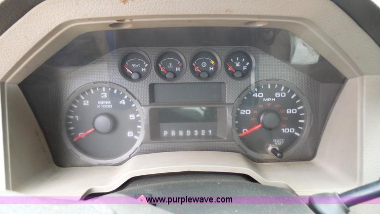 image for item J4560 2009 Ford F250 Super Duty pickup truck