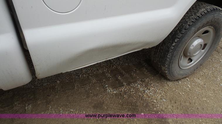 image for item J4560 2009 Ford F250 Super Duty pickup truck