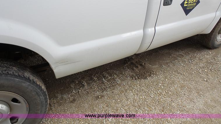 image for item J4560 2009 Ford F250 Super Duty pickup truck