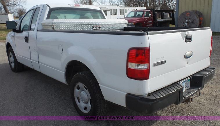 image for item J4747 2007 Ford F150 XL pickup truck