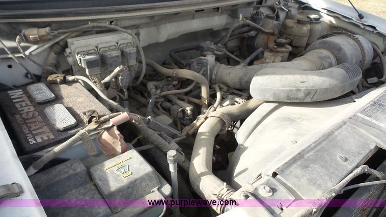 image for item J4747 2007 Ford F150 XL pickup truck