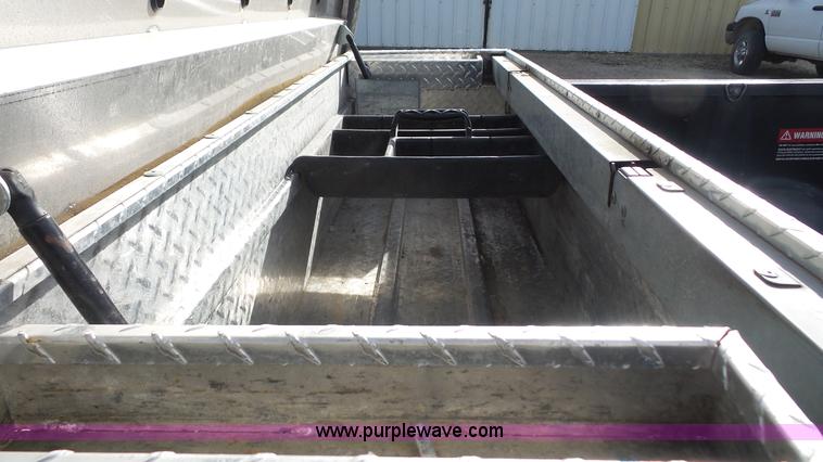 image for item J4747 2007 Ford F150 XL pickup truck