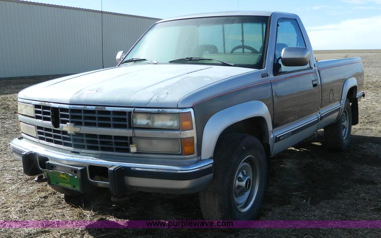 image for item J5158 1992 Chevrolet 2500 pickup truck