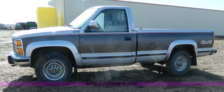 image for item J5158 1992 Chevrolet 2500 pickup truck