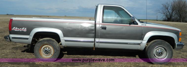 image for item J5158 1992 Chevrolet 2500 pickup truck