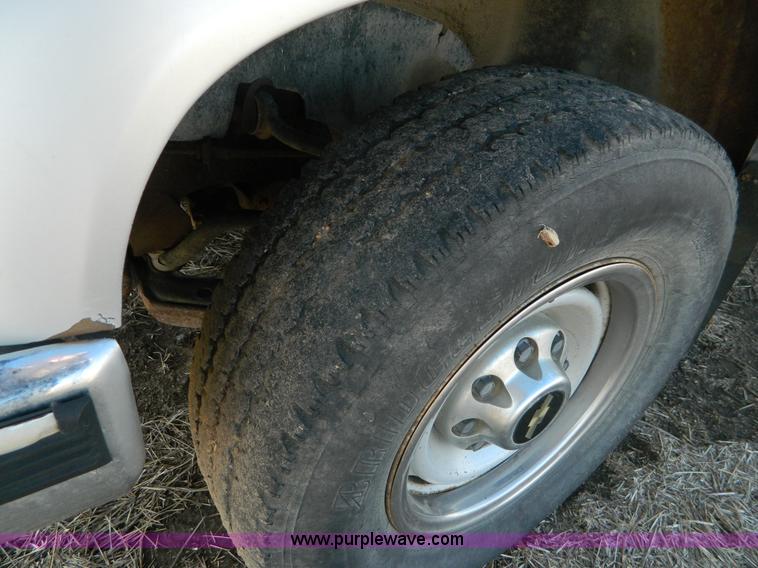 image for item J5158 1992 Chevrolet 2500 pickup truck