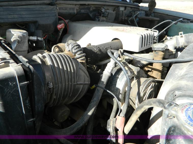 image for item J5158 1992 Chevrolet 2500 pickup truck