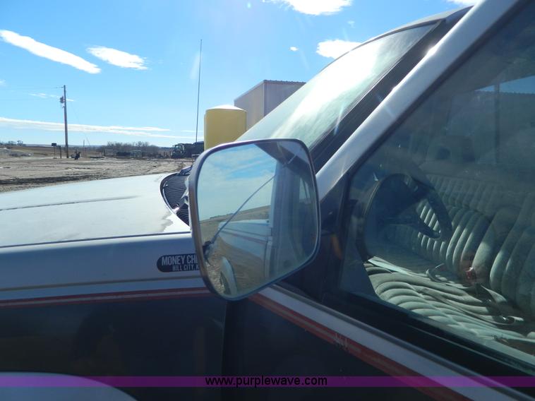 image for item J5158 1992 Chevrolet 2500 pickup truck