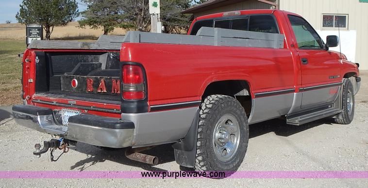 image for item J6317 1995 Dodge Ram 1500 Laramie SLT pickup truck