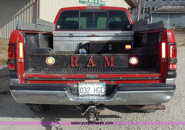 image for item J6317 1995 Dodge Ram 1500 Laramie SLT pickup truck