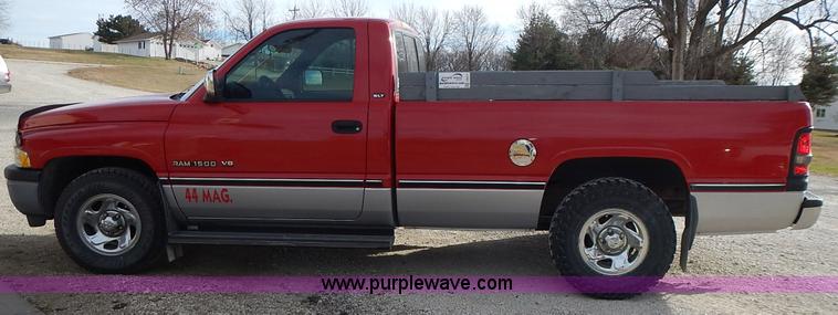 image for item J6317 1995 Dodge Ram 1500 Laramie SLT pickup truck