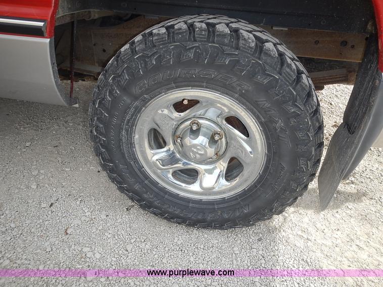 image for item J6317 1995 Dodge Ram 1500 Laramie SLT pickup truck