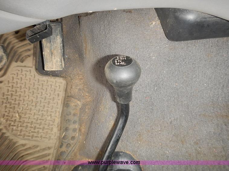 image for item J6327 1999 Ford F350 Super Duty pickup truck