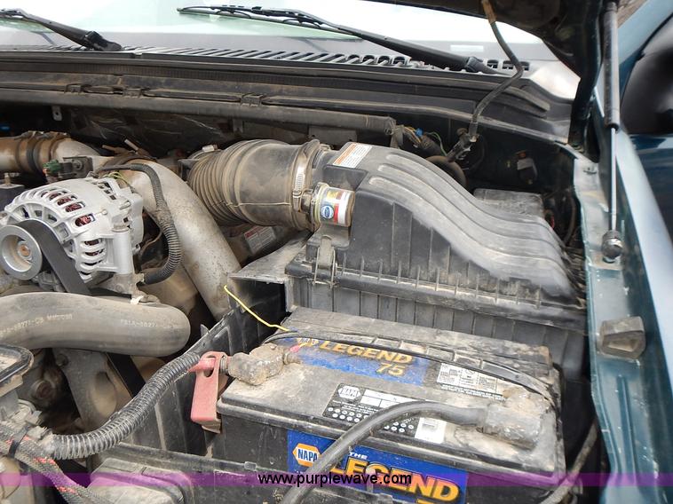 image for item J6327 1999 Ford F350 Super Duty pickup truck