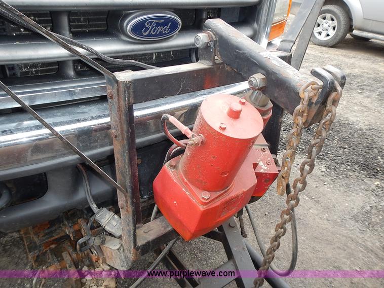 image for item J6327 1999 Ford F350 Super Duty pickup truck