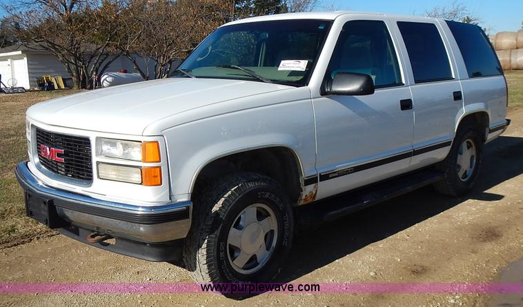 image for item J6334 1997 GMC Yukon SLE SUV