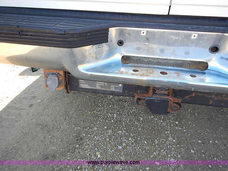 image for item J6334 1997 GMC Yukon SLE SUV