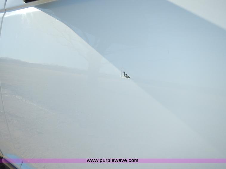 image for item J6334 1997 GMC Yukon SLE SUV