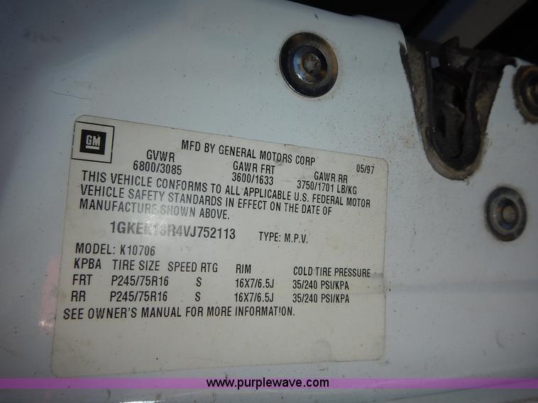 image for item J6334 1997 GMC Yukon SLE SUV