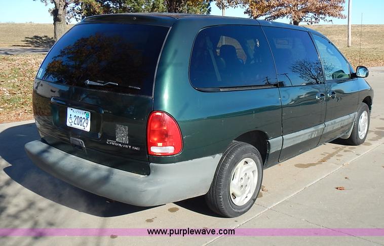 image for item J6338 1999 Dodge Grand Caravan van