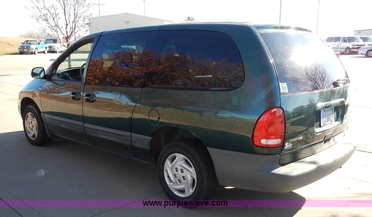 image for item J6338 1999 Dodge Grand Caravan van