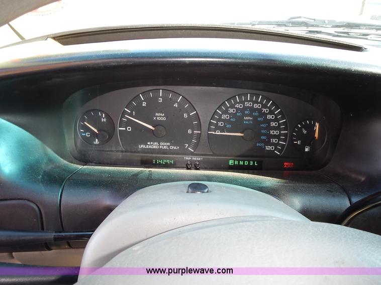 image for item J6338 1999 Dodge Grand Caravan van