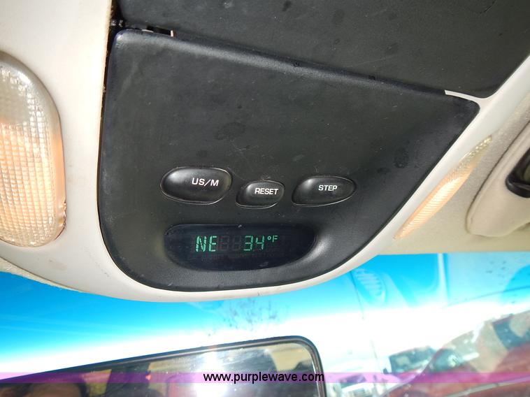 image for item J6338 1999 Dodge Grand Caravan van