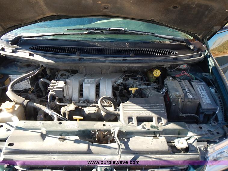 image for item J6338 1999 Dodge Grand Caravan van