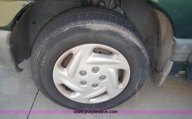 image for item J6338 1999 Dodge Grand Caravan van