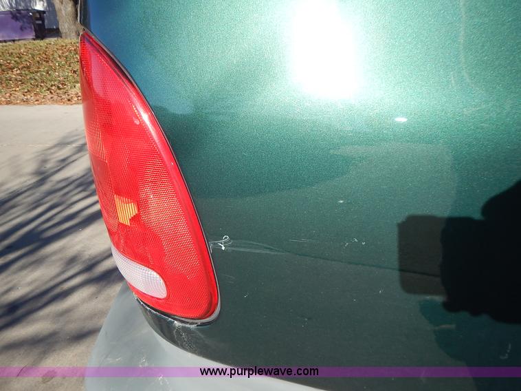 image for item J6338 1999 Dodge Grand Caravan van