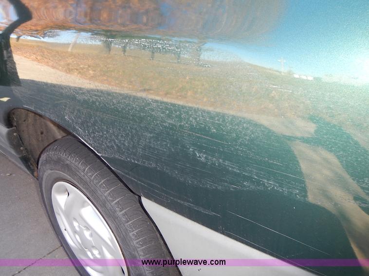 image for item J6338 1999 Dodge Grand Caravan van