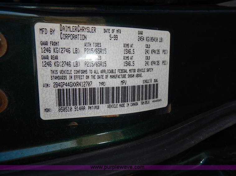 image for item J6338 1999 Dodge Grand Caravan van